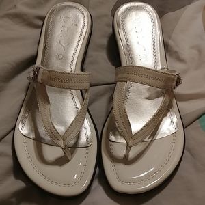 New Unisa Womens White Sandals size 10. Heels are 1 3/4" tall.
